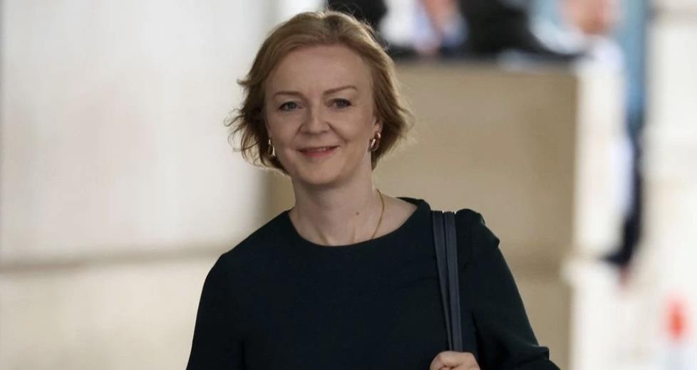 特拉斯当选英国首相