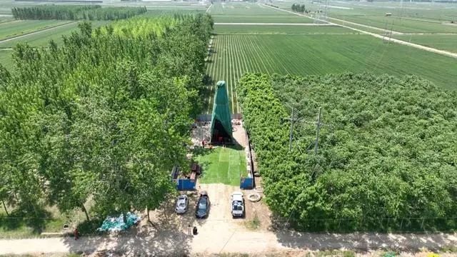中国岩金勘查第一深钻