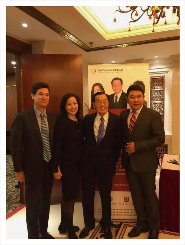 华商韬略出品人毕亚军 与赵安吉夫妇及赵锡成先生