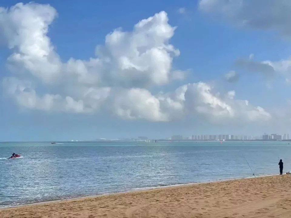 海南，变化无穷的白云