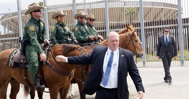 前美国移民和海关执法局（ICE）代理局长汤姆·霍曼（Tom Homan）则被任命为“边境沙皇” ...