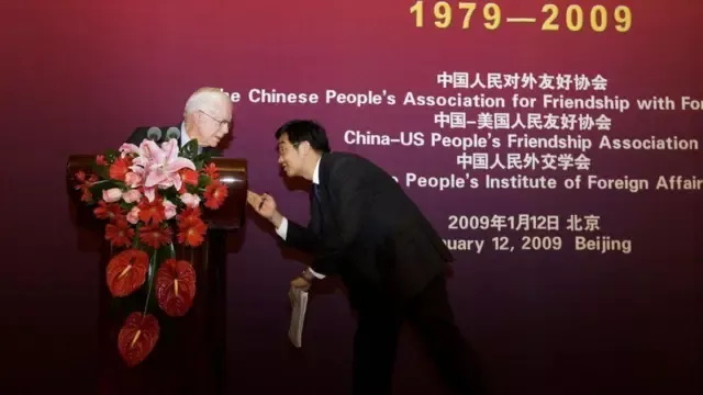 前总统卡特在北京举行的中美建交30周年庆祝晚宴上